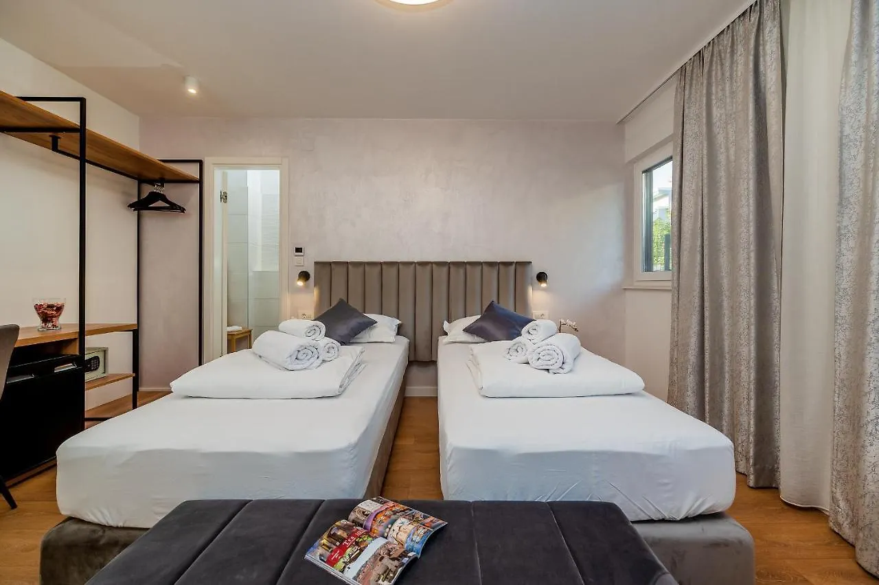 Bed & Breakfast Seven Seas Residence Split