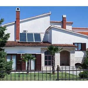 Moderno 2 , Fazana Croatia