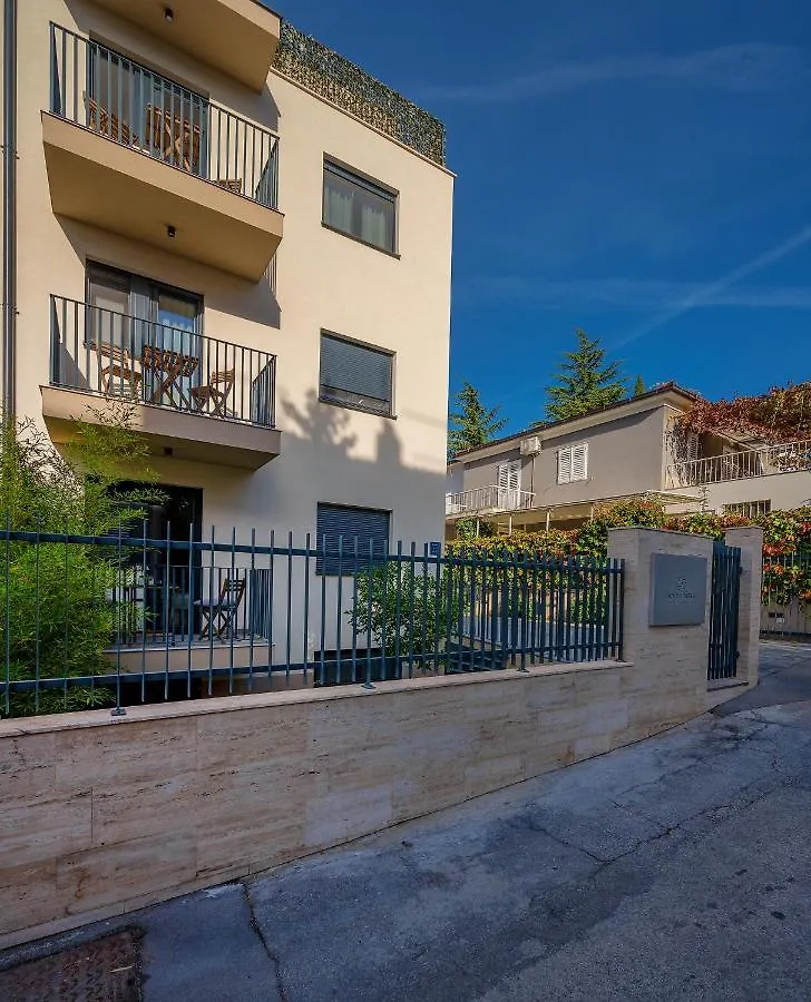 krevet i doručak Seven Seas Residence